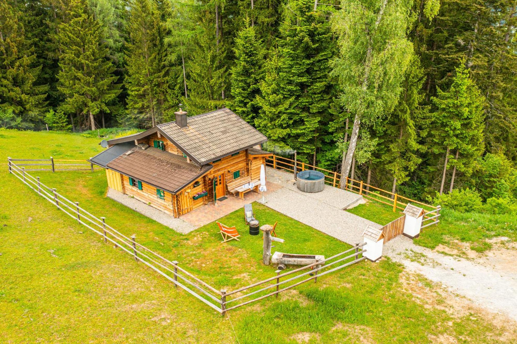 Almfrieden Villa Werfen Kültér fotó